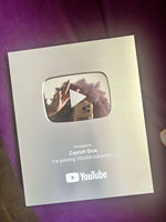 Plaque métallique en alliage d'aluminium Tiktok haut de gamme récompense les abonnés de passage suivant le nom de blogueur we-media personnalisé blanc en gros