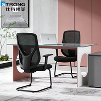 Chaise de bureau de direction moderne en maille noire avec cadre haute résistance et fonction pivotante pour ateliers et salles de réunion