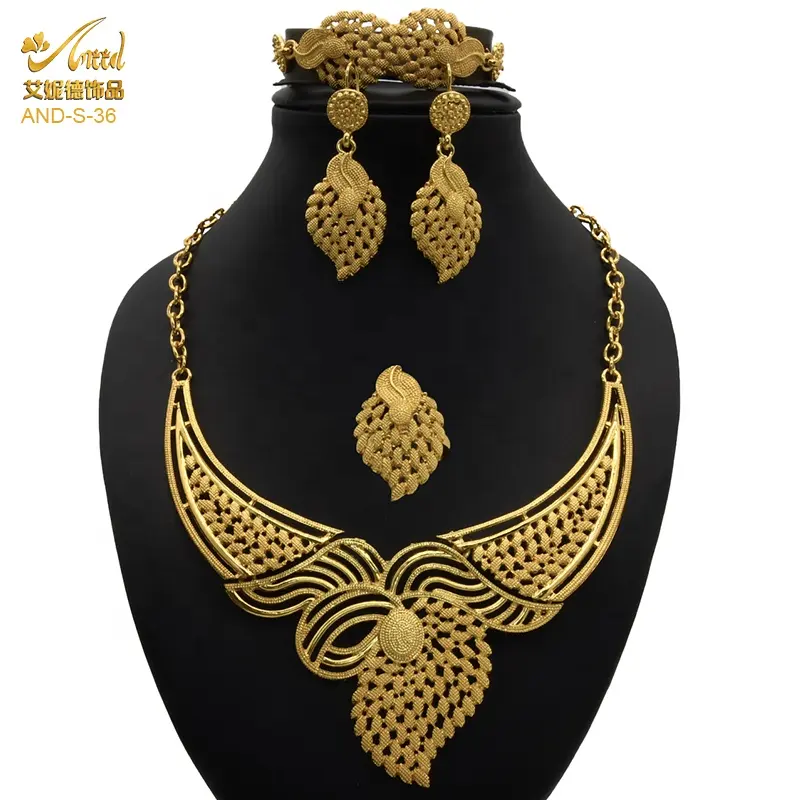 India18K Anting India Lapis Emas Desain Liontin Hip Hop Modis Berkualitas Tinggi Set Perhiasan Pengantin Wanita Grosir