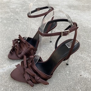 Sandales de luxe tendance et originales pour femmes, chaussures à talons - Product Image 2