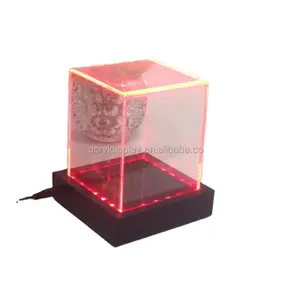 Aangepaste Acryl Display Led Licht Showcase Box Met Verlichtingsbasis Voor Actiefiguur Acryl Display Stands