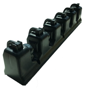 Organizador montado en la pared del hogar o el jardín, soporte de escoba de plástico con 5 ganchos para fregona y fregona - Product Image 1