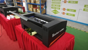 Troquel FRONTAL A3 + Plotter de máquina de fabricación de etiquetas digitales para papel adhesivo personalizado con doble cabezal DXS350PRO DH - Product Image 5