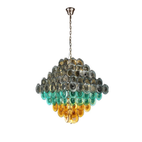 Lustre suspendu de luxe en verre de Murano multicouche carré doré pour plafond haut, idéal pour salon et projets hôteliers