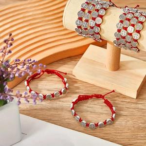 Pulsera de Cuerda Roja con Cuentas de <span class=keywords><strong>San</strong></span> <span class=keywords><strong>Benito</strong></span> Hecha a Mano, Amuleto de Protección Ajustable, Medalla Religiosa Premium para Hombre - Product Image 1