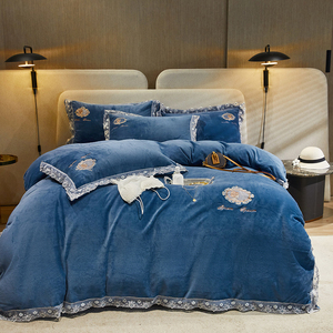 Set <span class=keywords><strong>di</strong></span> biancheria da letto in <span class=keywords><strong>flanella</strong></span> spessa <span class=keywords><strong>di</strong></span> design 4 pezzi copripiumino in velluto e latte morbido Set <span class=keywords><strong>di</strong></span> <span class=keywords><strong>lenzuola</strong></span> da letto in velluto - Product Image 2