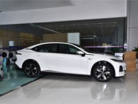 2025 Deepal SL03 Facelift Pure Electric Elite Comet White 530km CLTC Range EV pour l'exportation
