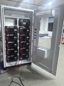 Batterie lithium-ion industrielle 25 kW 30 <span class=keywords><strong>kWh</strong></span> rack Lifepo4 prête à être expédiée Batteries solaires 100Ah 200Ah Conteneur de stockage d'énergie - Product Image 3