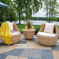 Moderne Garten-Rattan-Bartisch-Sets Terrassenmöbel Rattan-Stuhl und -Tisch im Garten-Bistro-Set