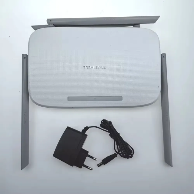 Used TP-Link LS1008G/CY001 WiFi Router AC1200M Dual-band POE Wi-Fi Repeater Home Network Router