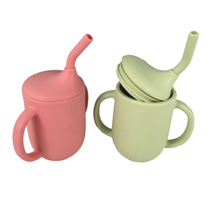 Gobelet d'apprentissage pour tout-petits Benhaida, durable, grand format 280 ml, sans BPA, anti-fuite, en silicone, avec paille et poignée - Product Image 1