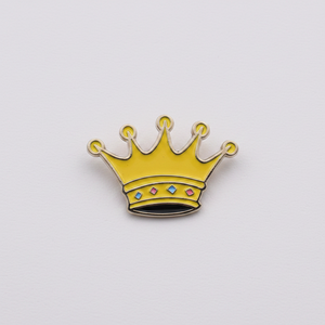 Produttore personalizzato 3D oro e argento placcato corona reale re regina spille metallo artigianato corona distintivo corona - Product Image 4