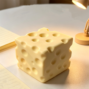 Bloc de fromage en plastique écologique de 7 cm, motif cœur, ultra-doux, à rebond lent, jouet anti-stress en forme de gâteau, décoration de bureau DIY - Product Image 3