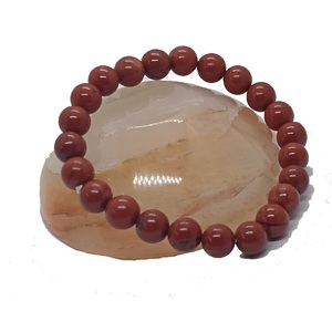 Bracelet en perles d'agate rouge vintage fait à la main de style Feng Shui avec placage à l'or et charme religieux pour les amateurs de fête et de bijoux - Product Image 3