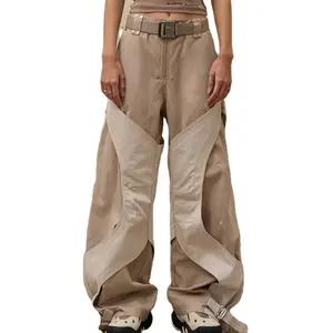Pantalones de Diseño Único con Estructura Irregular, Cinturón con Bolsillos Desmontables, Pantalones de Pierna Recta con Paneles de Color Claro para Hombre