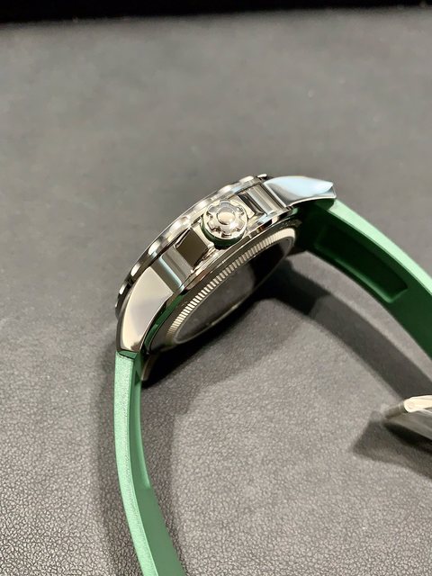 41MM Luxury Men's  Automatic Mechanical Watches, 316L Stainless Steel case Rubber  Strap Transparent Base OEM Watches