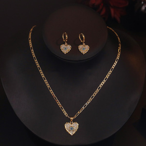 Conjunto de Collar y Aretes con Colgante en Forma de Corazón con Ojo de Demonio, Chapado en Oro Real con Circonio, Moderno y Único - Product Image 6