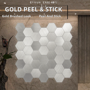 Mosaicos Metálicos Hexagonales Dorados Cepillados, Adhesivos, Decoración de Pared de Aluminio Compuesto para Baño y Cocina - Product Image 2