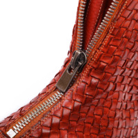 Marque de créateur classique de haute qualité tissé bout rond bottes en cuir de cheval femmes avant Zip bottes courtes personnalisées