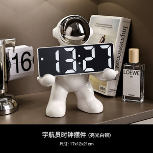 Réveil robot astronaute silencieux Behanmei pour étudiants et <span class=keywords><strong>enfants</strong></span>, ornements créatifs de chevet - Product Image 6