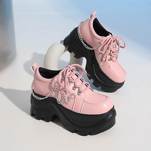Zapatillas Deportivas con Plataforma Estilo Punk Y2K para Mujer - Zapatos con Suela Gruesa en Contraste Rosa con Cadena Metálica, Calzado Urbano Gótico Harajuku - Product Image 1