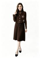 Ensemble deux pièces en tricot pour femme automne-hiver, veste à appliques faites à la main + robe mi-longue plissée à col haut, ensemble de robe élégante pour le bureau