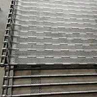 Personalización de grado alimenticio, placa de cadena de malla de alambre de acero inoxidable perforada, cinta transportadora, deflector, se puede agregar