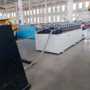 Máquina perfiladora de rodillos para perfiles Omega, perfiles CU y estructuras de acero ligero para techos de paneles de yeso Wadley - Product Image 3