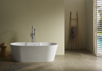 Baignoire autoportante en acrylique ovale moderne avec robinet intégré et ensemble d'accessoires de salle de bain pour maison, hôtel, villa