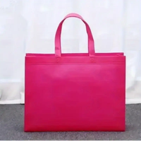 Vente en gros de sacs à provisions fourre-tout imprimés non tissés réutilisables avec logo personnalisé sacs laminés écologiques recyclés pour la publicité et les achats