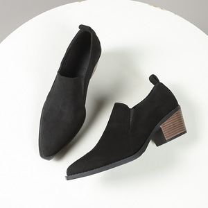 Suede Pointed Toe Deep Mouth Flats Women's Autumn Plus Size British Style Slip-on Professional Shoes 43 - Product Image 3