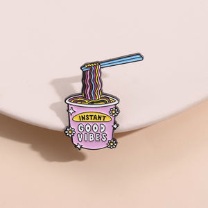 เข็มกลัดลายการ์ตูนมีฮู้ดสำหรับกระเป๋ากางเกงยีนส์มีฮู้ดเข็มกลัดเคลือบเส้น<span class=keywords><strong>บะหมี่</strong></span>กึ่งสำเร็จรูปสีชมพูของขวัญที่ดีที่สุดสำหรับเด็ก - Product Image 2