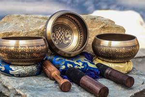 ชามร้องเพลงแบบทิเบตความสูง8ซม. เสียงบำบัดทางศาสนาทำจากทองสัมฤทธิ์สลักโลหะด้านบนขายของที่ระลึกจากโรงงาน - Product Image 6