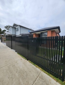 Valla Vertical de Aluminio Pulido Tipo Australiano Moderno, Venta Caliente de Fábrica, Fácil Montaje, Diseño 3D para Jardines con Recubrimiento en Polvo - Product Image 3