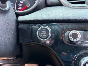 Hyundai Sportage 2018 Blanco, Cuarta Generación, Diésel, SUV, Espejos Laterales Plegables, Climatizador de Doble Zona, Volante Tapizado en Cuero - Product Image 3