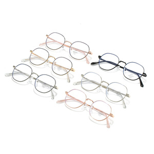 Fábrica al por mayor estilo clásico Bloqueo de luz azul moda ligero duradero borde completo Unisex rectángulo gafas marco <span class=keywords><strong>para</strong></span> todos - Product Image 3