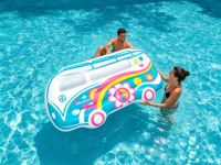 Pelampung Kolam Renang Bentuk Bus Retro Hippie, Rakit Apung PVC dengan Cetakan Bunga & Lambang Perdamaian, untuk Bersantai dan Hiburan