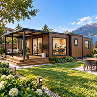 Maison préfabriquée avec cuisine complète, 3 chambres et salon, grandes fenêtres, idéale pour logement d'appoint et unité de location