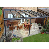 Véranda moderne en aluminium et verre - Jardin d'hiver et serre étanches pour terrasse arrière-cour, design triangulaire