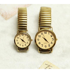 Nouvelle <span class=keywords><strong>montre</strong></span> à quartz pour homme, grand cadran, lecture facile, ton or/argent, <span class=keywords><strong>bracelet</strong></span> élastique de 16 mm, boîtier en alliage, verre, <span class=keywords><strong>montre</strong></span>-<span class=keywords><strong>bracelet</strong></span> sport élégante - Product Image 3