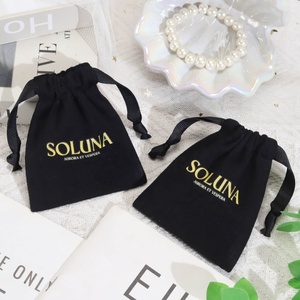 Bolsa de Terciopelo Negra de 8*10 cm para Joyería, Bolsa de Terciopelo con Cordón y Estampado Personalizado para Relojes, Joyas y Perfumes - Product Image 1