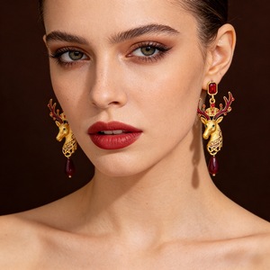 Orecchini Pendenti da Donna Future Angel, Classici ed Eleganti, a Forma di Cervo Natalizio con Cristalli, Stile Palazzo. Orecchini - Product Image 2