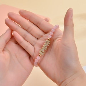 Bracelet ajustable personnalisé avec nom <span class=keywords><strong>en</strong></span> lettres bulles <span class=keywords><strong>en</strong></span> zircon et cuivre, orné de perles <span class=keywords><strong>en</strong></span> pierre naturelle, pour meilleure amie - Product Image 3