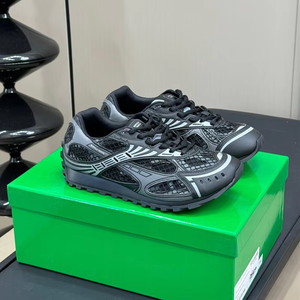 Sneakers alla Moda 2026 per Uomo e Donna, Nuove Scarpe da Corsa di Design di Alta Qualità con Lacci Luminosi e Punta Morbida Stile BV - Product Image 5