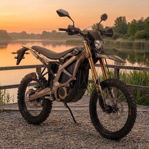 Motocicleta Ultra 2026, 85 kg, Cuadro Forjado, Conectividad GPS T-box 1. Potencia Aumentada, Rendimiento de Aceleración Mejorado 1.84s (1 segundo más rápido) - Product Image 6