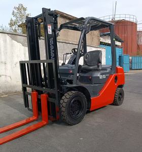 Montacargas Usado Barato, Montacargas Diésel Usado TOYOTA 8FD25 FD30 FD50 en Venta CON MOTOR IDZ-II IDZ-III - Product Image 1