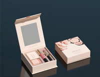 Boîte cadeau magnétique de forme livre haut de gamme, boîte rigide avec impression offset de logo personnalisé pour panier de fête, emballage de souvenirs, boîte cosmétique