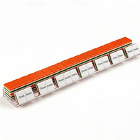 Jeu de Mahjong Américain de Luxe en Acrylique OEM avec Tuiles Gravées, Conception à Quatre Couches, Supports Magnétiques Portables pour Cartes et Plateaux