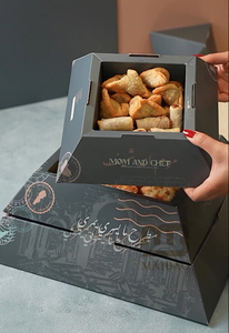 Pyramide arabe personnalisée de l'Aïd Ramadan boîte alimentaire de pâturage boulangerie collation <span class=keywords><strong>halal</strong></span> dessert pâtisserie friandise emballage avec couvercle pyramidal - Product Image 6