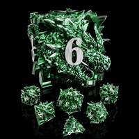 Ensemble de dés DND en métal vert dragon, faits à la main, écologiques, 7 pièces, dés polyédriques à pointes, pour jeux de rôle Dungeons & Dragons, jeux de société